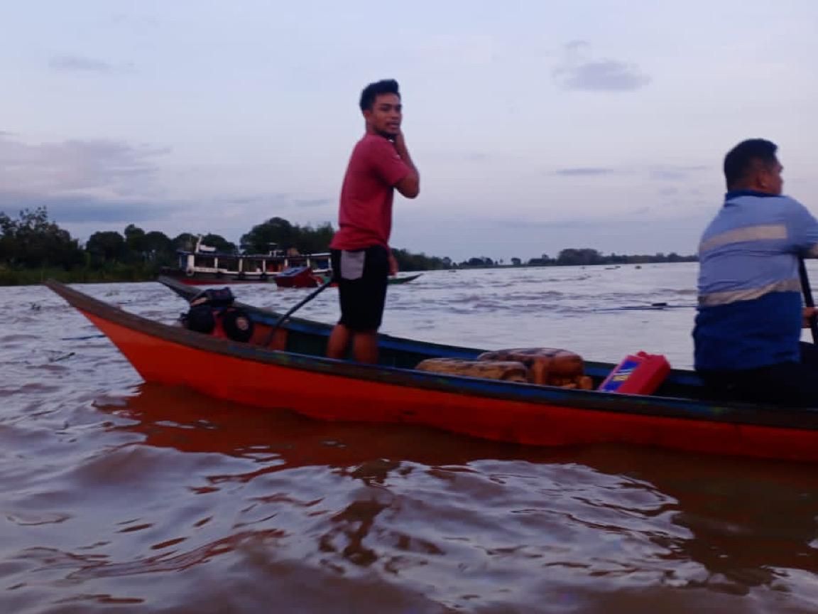 Satu Meninggal, Dua Lainnya Dikabarkan Hilang Setelah Insiden Kapal Karam di Muara Kedang Pala