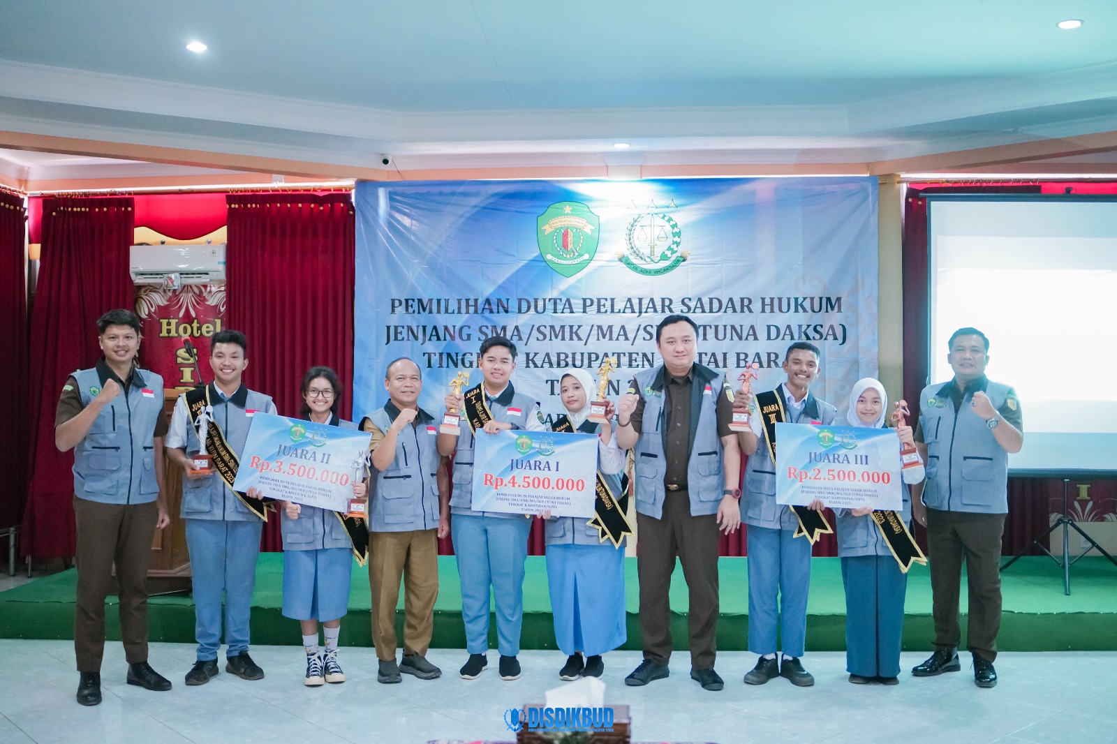 Pelajar SMKN 1 Sendawar Berhasil Raih Juara Duta Pelajar Sadar Hukum