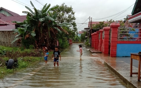 Kecamatan Tenggarong Siapkan Rp 200 Juta Per Kelurahan dan Desa untuk Normalisasi Drainase